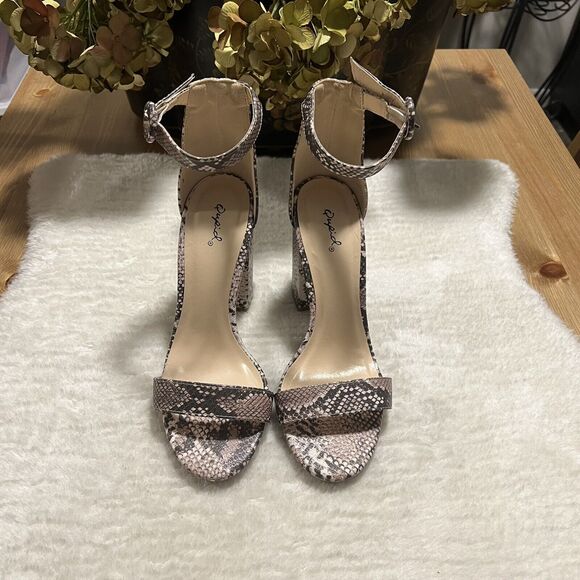 Qupid Snake Embossed Open Toe Chunky Block Heel Sandals Size US 9 UK 7 EU 40 - Picture 7 of 9